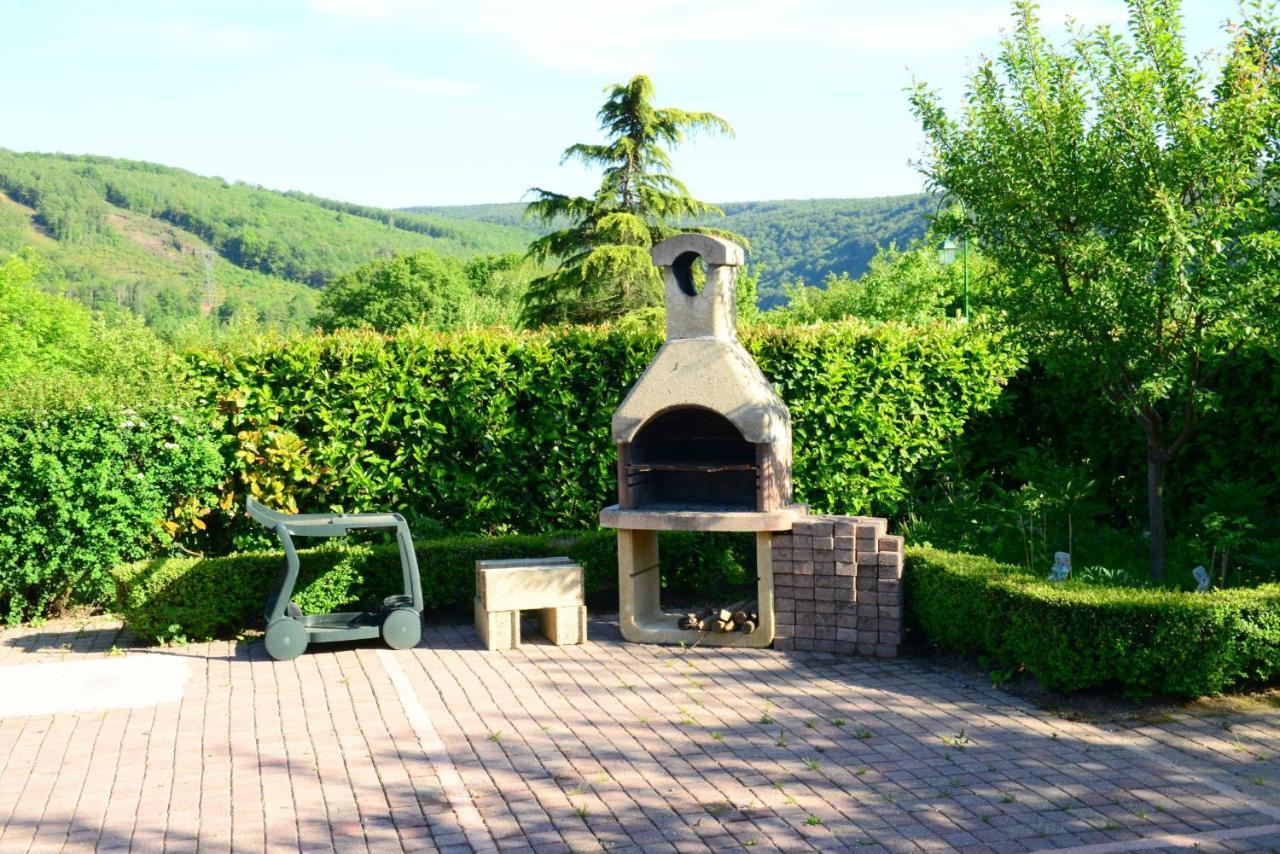 Maison L'Hirondelle Rustique A Tournavaux Exterior photo